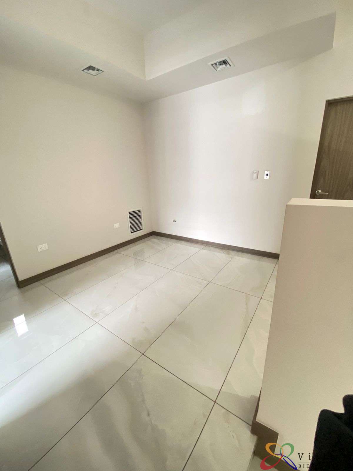 WhatsApp Image 2026-04-28 at 5.49.18 PM (1).jpg